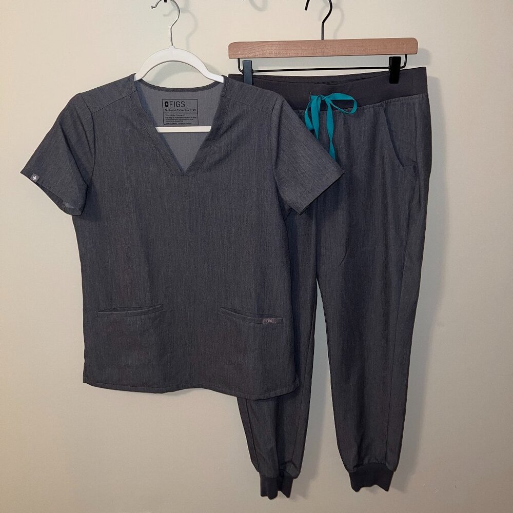 FIGS Scrub Set - Graphite